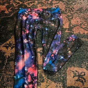 Space/galaxy print leggings